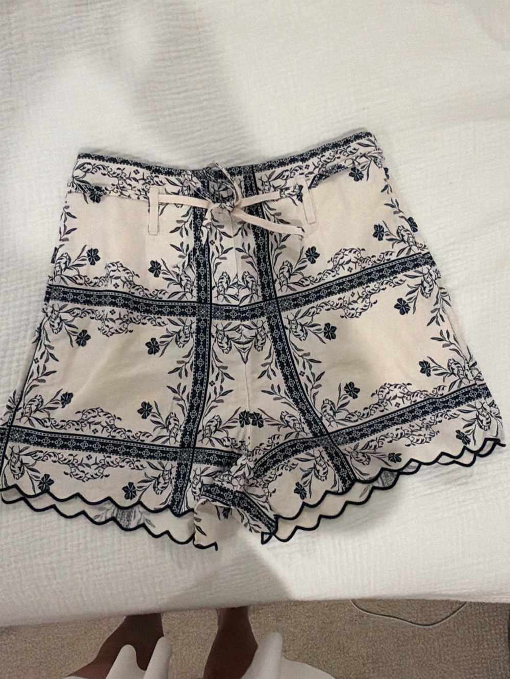 Target A New Day Shorts. Linen like. Navy and white. Pockets.